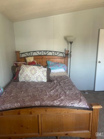 1301 Taft Highway 22, Bakersfield, CA 93307