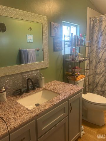 1301 Taft Highway 22, Bakersfield, CA 93307