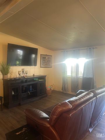1301 Taft Highway 22, Bakersfield, CA 93307