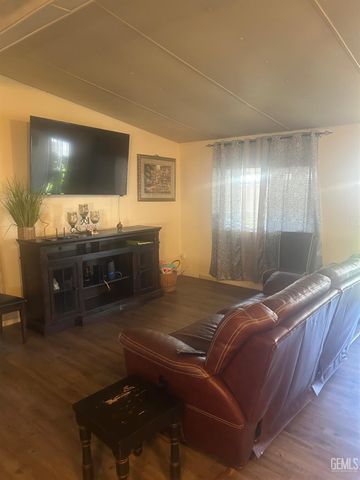 1301 Taft Highway 22, Bakersfield, CA 93307