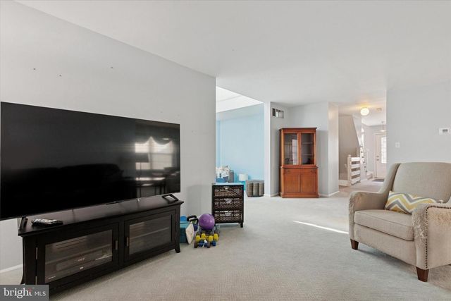 315 BRADFORD LN, Lansdale, PA 19446