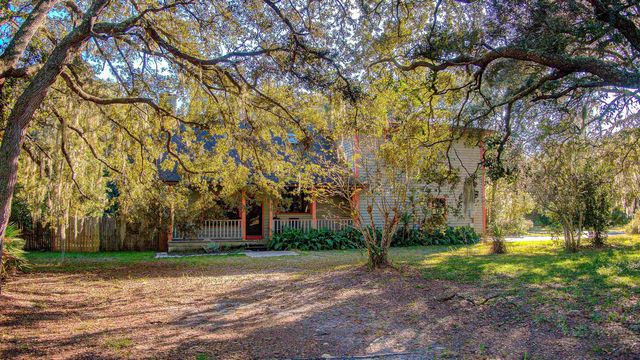 697 Frances Ave, St Augustine, FL 32086