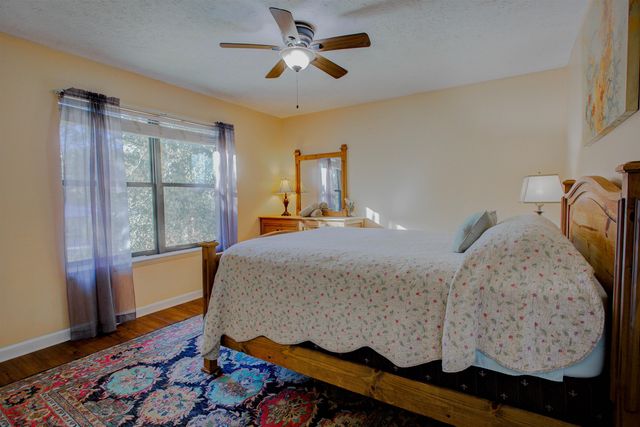 697 Frances Ave, St Augustine, FL 32086