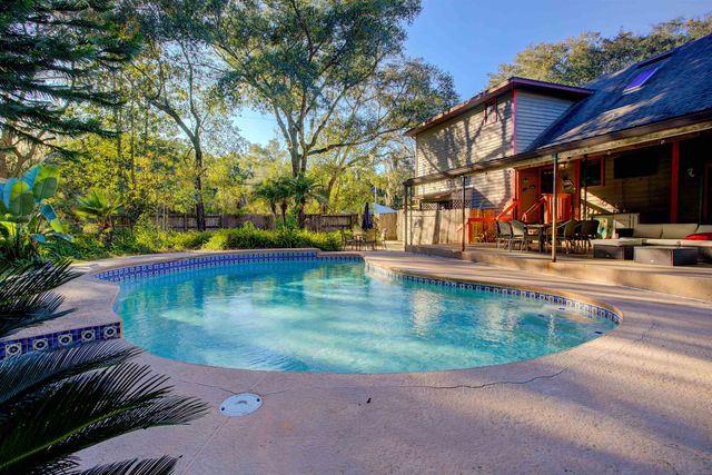 697 Frances Ave, St Augustine, FL 32086