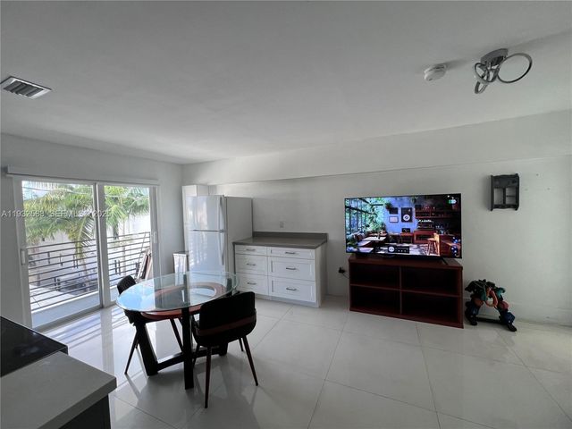 1033 Lenox Ave 309, Miami Beach, FL 33139