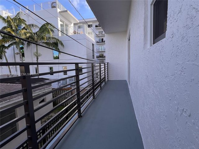 1033 Lenox Ave 309, Miami Beach, FL 33139