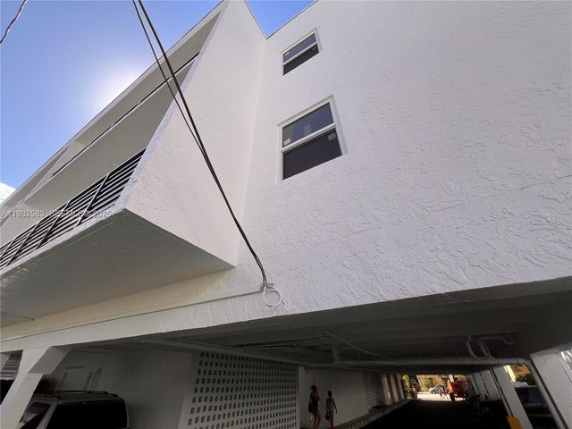 1033 Lenox Ave 309, Miami Beach, FL 33139