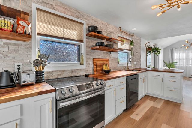 926 N Holyoke, Wichita, KS 67208