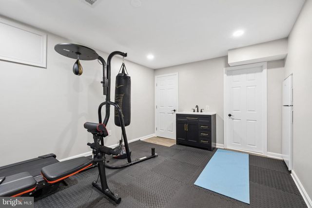 1416 ROSEWOOD HILL DR, Vienna, VA 22182