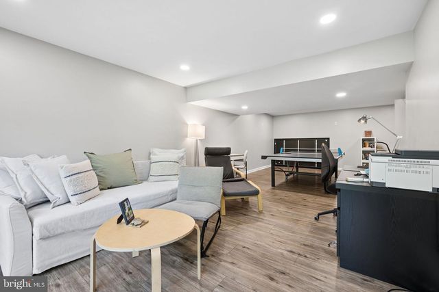 1416 ROSEWOOD HILL DR, Vienna, VA 22182