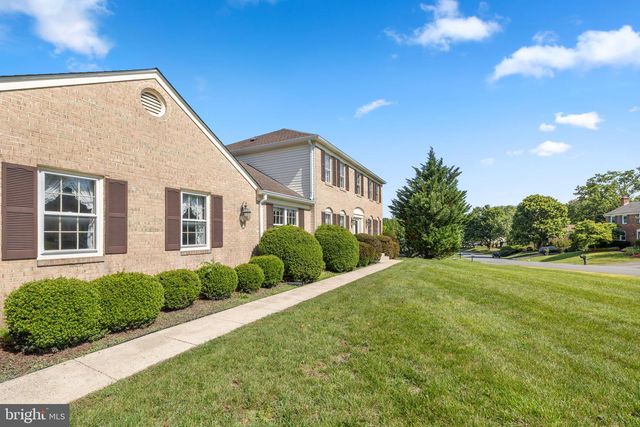 1416 ROSEWOOD HILL DR, Vienna, VA 22182