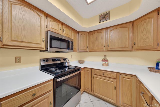 47 Millholland Drive W, Fishkill, NY 12524