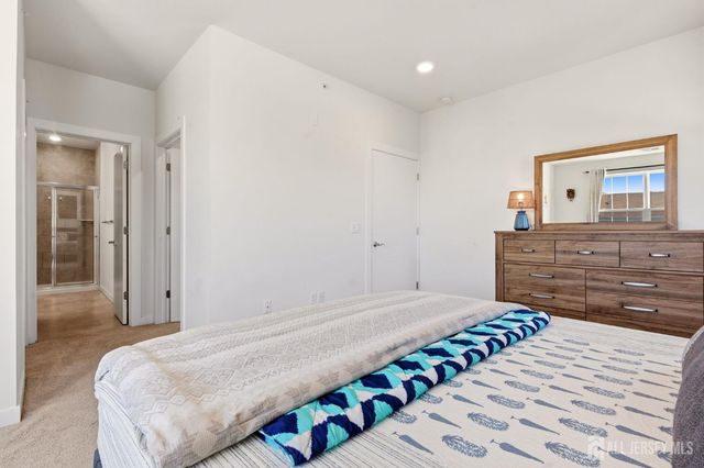 748 Lorhan Drive, Piscataway, NJ 08854