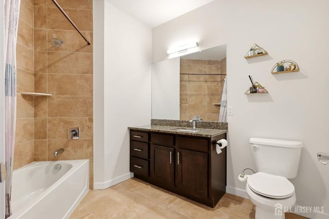 748 Lorhan Drive, Piscataway, NJ 08854