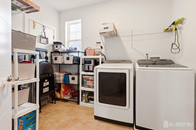 748 Lorhan Drive, Piscataway, NJ 08854