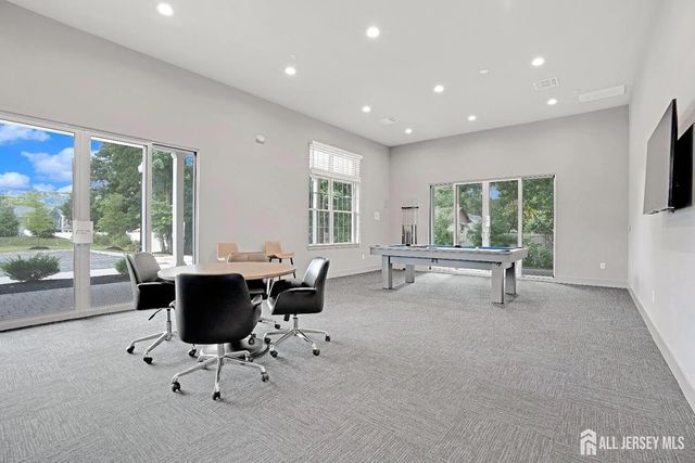 748 Lorhan Drive, Piscataway, NJ 08854