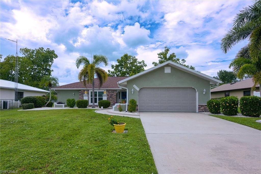 2293 Rio De Janeiro AVE, Punta Gorda, FL 33983