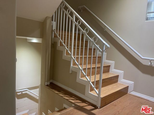 904 E Windsor Road 103, Glendale, CA 91205