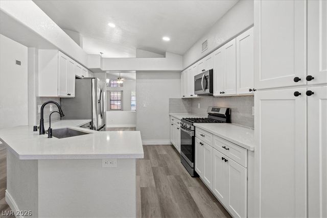 2720 Brookstone Court, Las Vegas, NV 89117