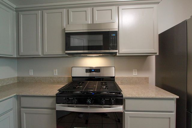 11712 Morning View DR, Del Valle, TX 78617