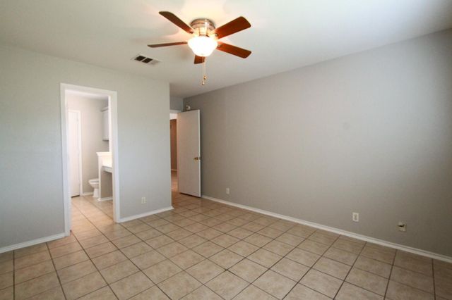 11712 Morning View DR, Del Valle, TX 78617