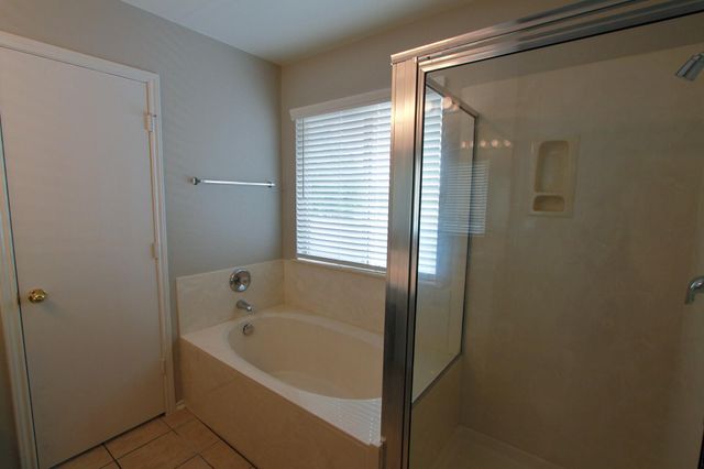 11712 Morning View DR, Del Valle, TX 78617