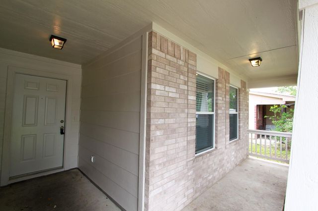11712 Morning View DR, Del Valle, TX 78617