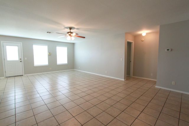 11712 Morning View DR, Del Valle, TX 78617