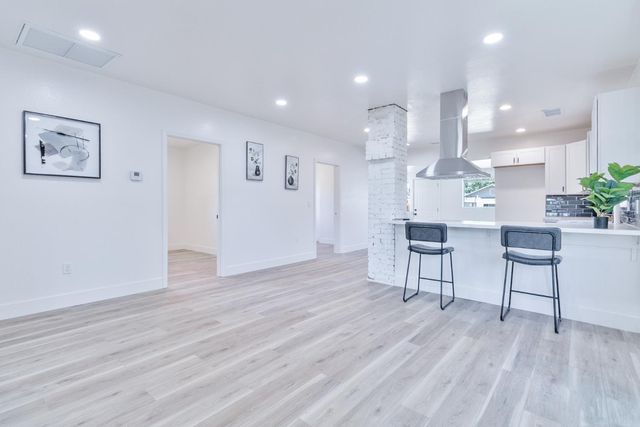 2531 E Mckenzie Avenue, Fresno, CA 93701