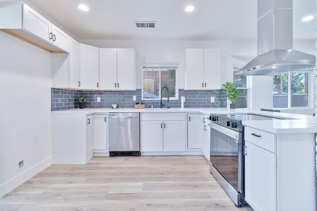 2531 E Mckenzie Avenue, Fresno, CA 93701