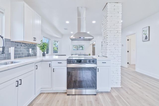 2531 E Mckenzie Avenue, Fresno, CA 93701