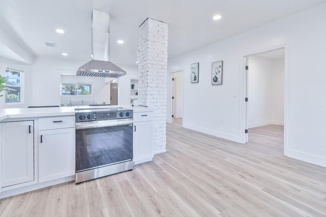 2531 E Mckenzie Avenue, Fresno, CA 93701