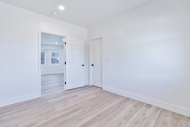 2531 E Mckenzie Avenue, Fresno, CA 93701
