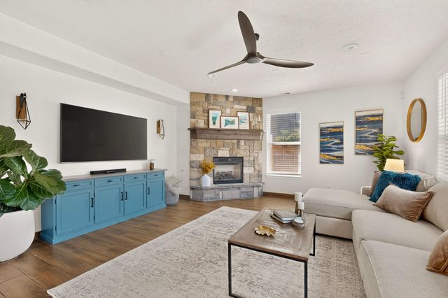 2425 Camino Seville SE, Rio Rancho, NM 87124