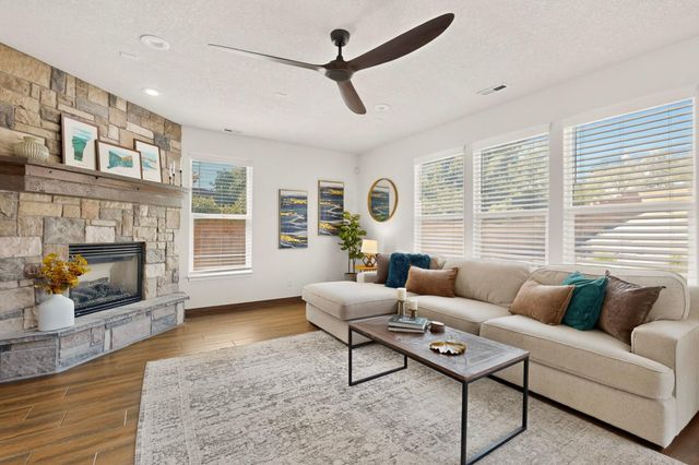 2425 Camino Seville SE, Rio Rancho, NM 87124