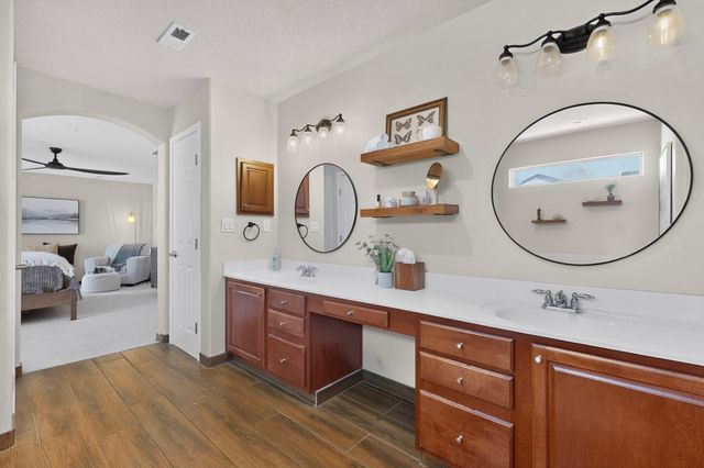 2425 Camino Seville SE, Rio Rancho, NM 87124