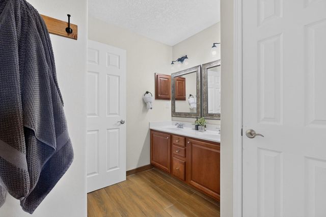 2425 Camino Seville SE, Rio Rancho, NM 87124