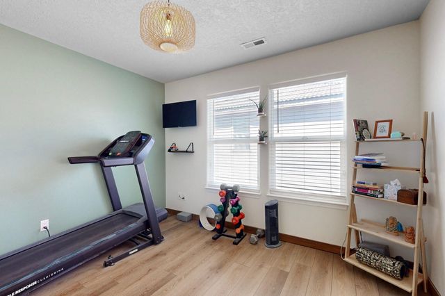 2425 Camino Seville SE, Rio Rancho, NM 87124