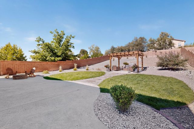 2425 Camino Seville SE, Rio Rancho, NM 87124