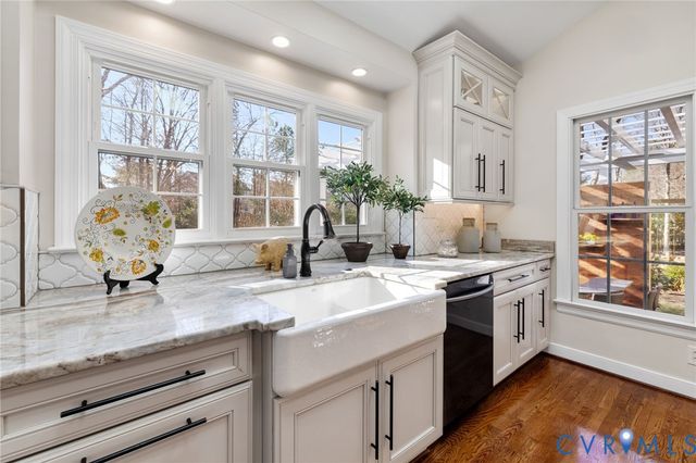 12352 Stanwood Ct, Glen Allen, VA 23059