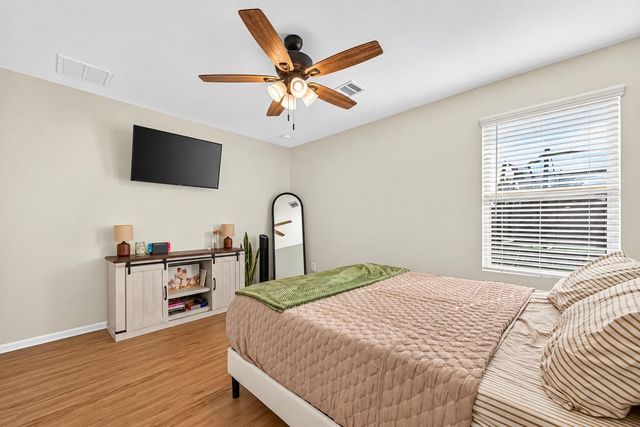 724 Larkspur Shadow Drive, Magnolia, TX 77354