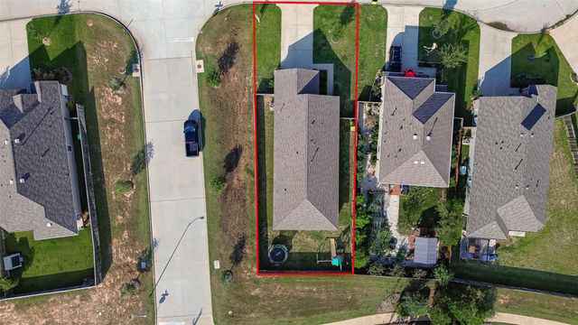 724 Larkspur Shadow Drive, Magnolia, TX 77354