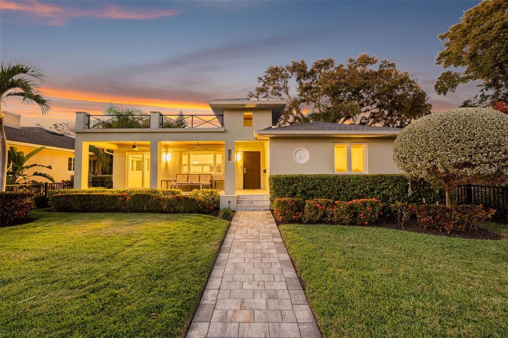 615 15TH AVENUE NE, St Petersburg, FL 33704