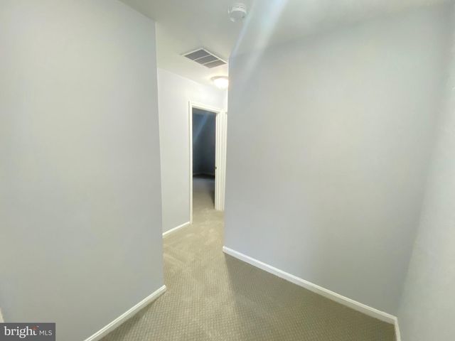 9244 SPRUCEWOOD RD, Burke, VA 22015