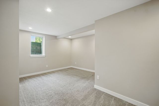 1118 NW Linden Street, Ankeny, IA 50023