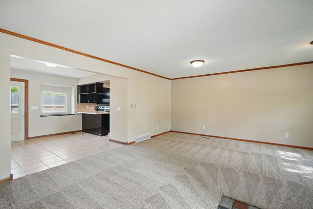 1118 NW Linden Street, Ankeny, IA 50023