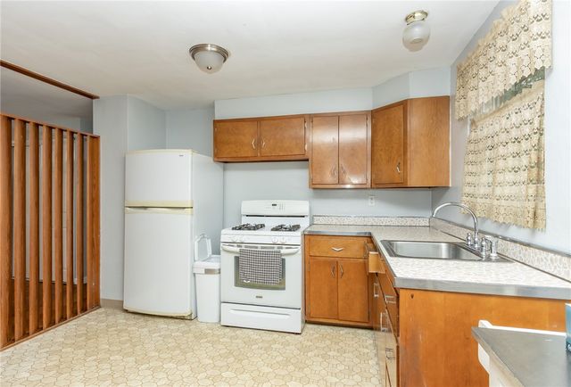 5013 Hialeah Dr, Plum Boro, PA 15239