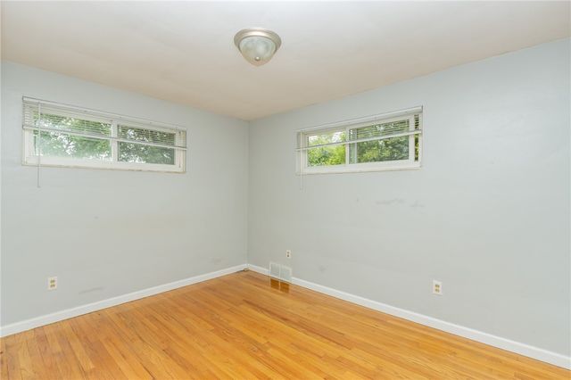 5013 Hialeah Dr, Plum Boro, PA 15239