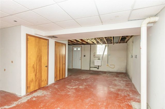 5013 Hialeah Dr, Plum Boro, PA 15239