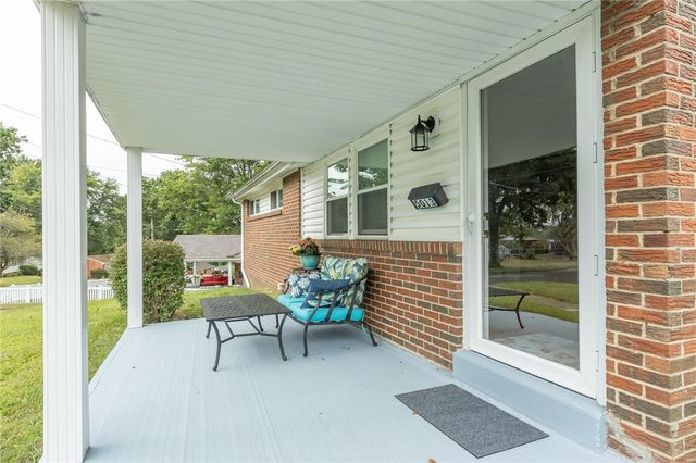 5013 Hialeah Dr, Plum Boro, PA 15239